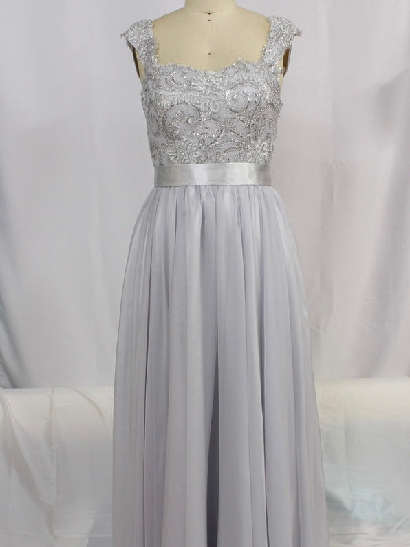 Lace design upper part and chiffon skirt sleeveless floor length bridesmaid dress