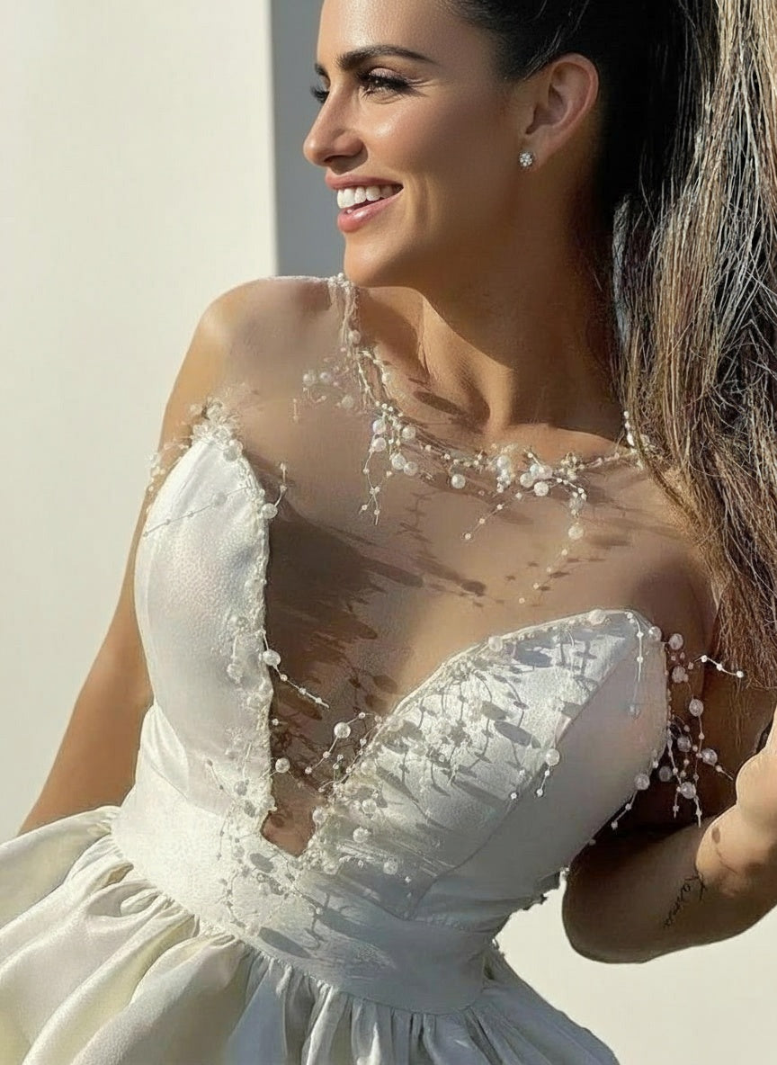 Short length deep V neck party dress