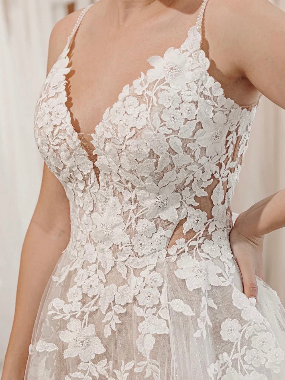 Lace straps sleeveless V neck backless floor length formal dress