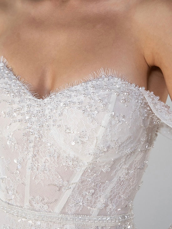 Unique Design off the shoulder long sleeve court length V neck lace bridal dress