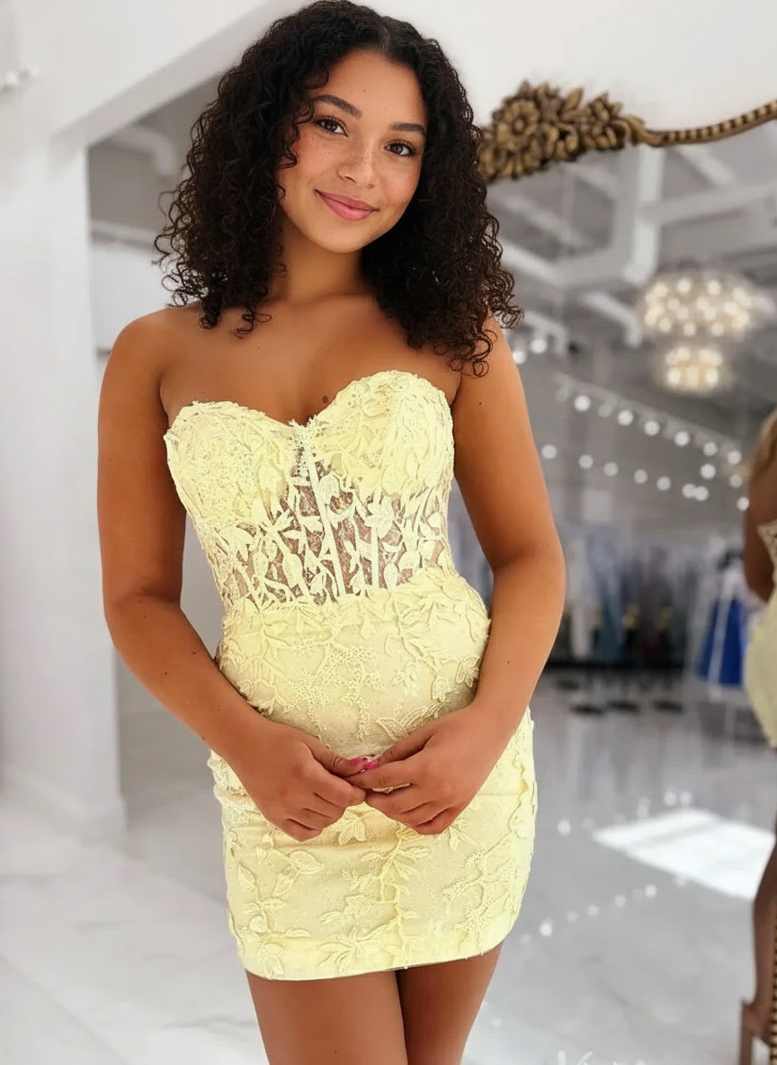 Off the shoulder sleevless short length party dress