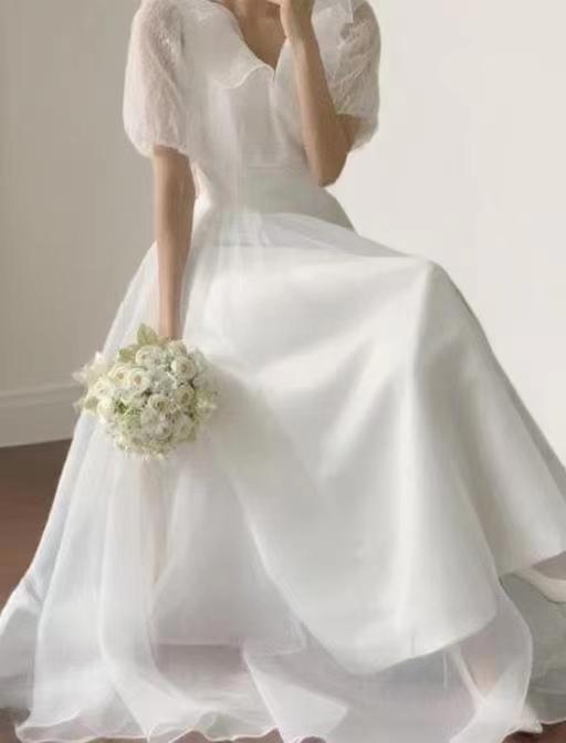 Pure white satin short sleeve small neck elegant bridal dress