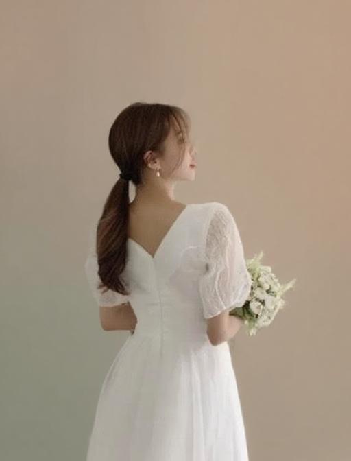 Pure white satin short sleeve small neck elegant bridal dress