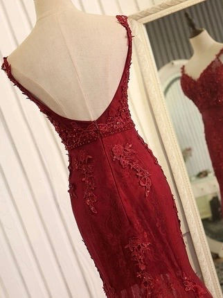 Mermaid style lace straps chapel length yarn wedding dress